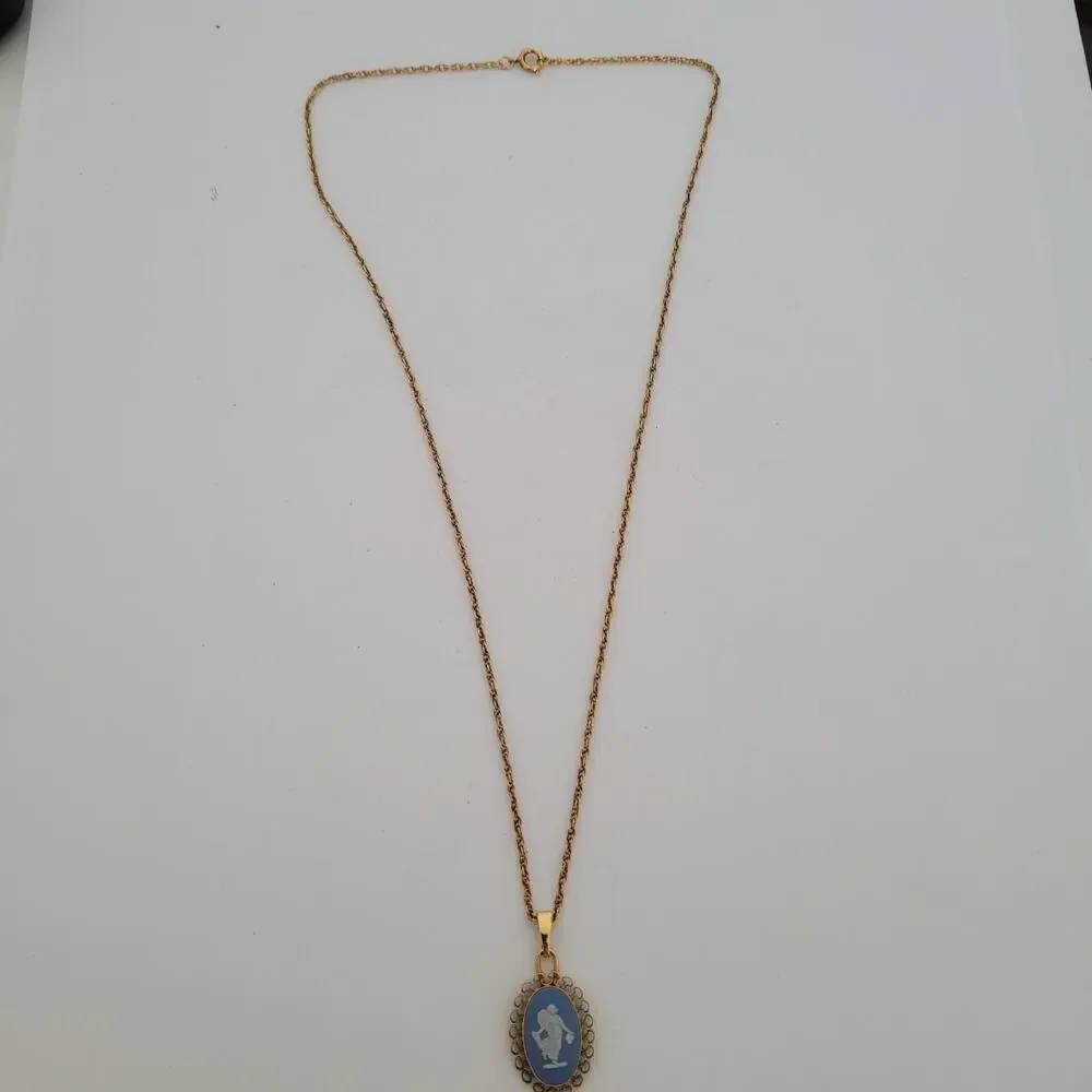 Vintage Pedant Necklace Cameo Fairy Winged Muse Wedgewood‎ Blue 18